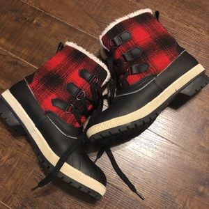 Winter boots very warm